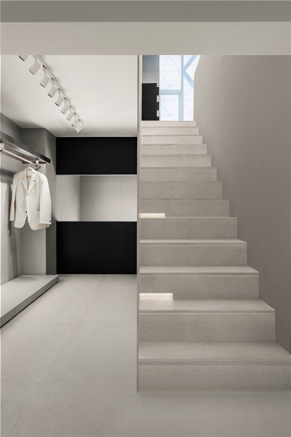 roy服装店,末染精品女装