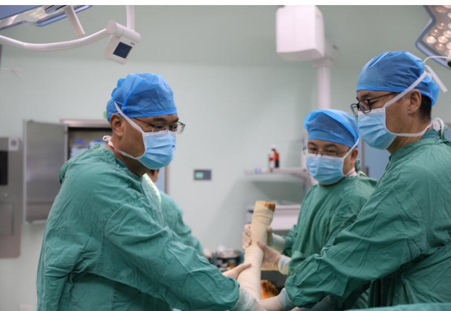 “痉挛性脑瘫”幼时失治，20年后矫正“畸形”解病痛