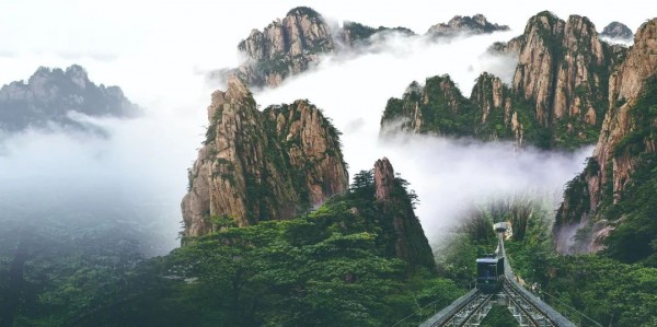 黄山一日游网红小火车最佳攻略,黄山附近坐高铁的旅游景点推荐