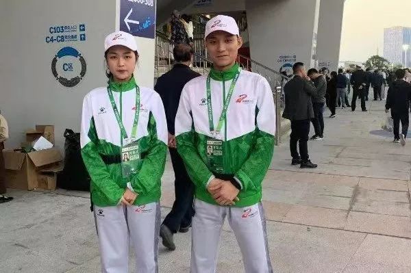 军运会志愿者感动瞬间,军运会感谢志愿者