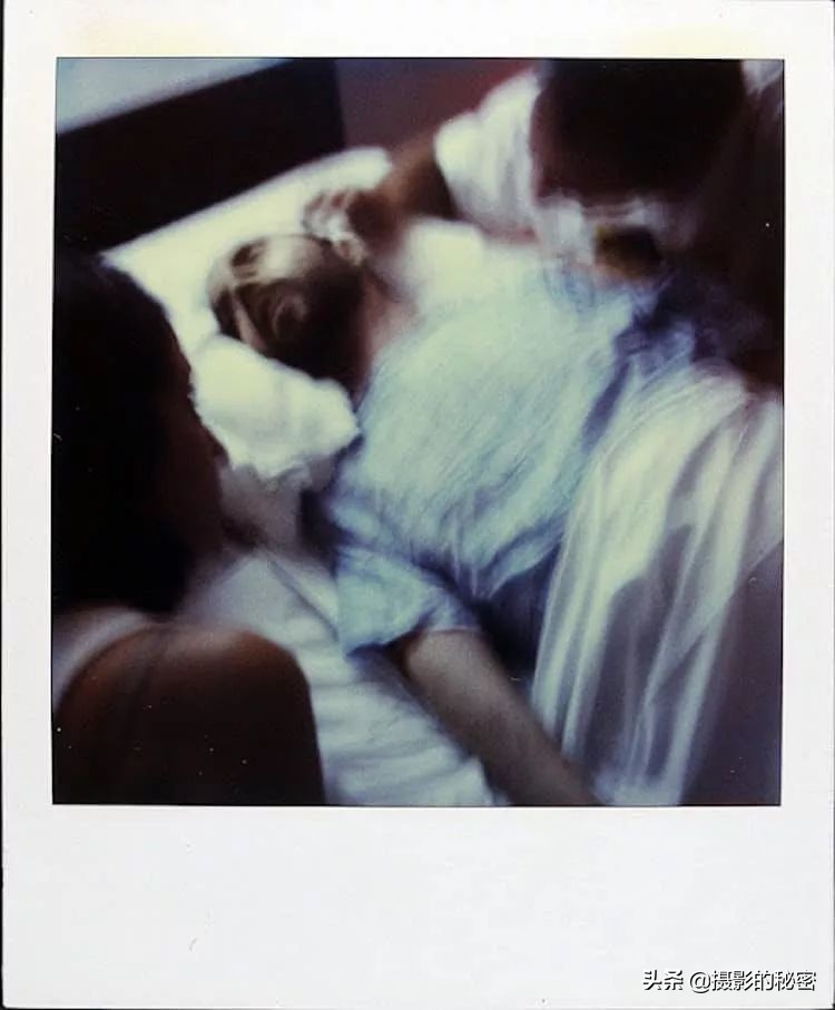 情迷宝丽来：十八年的不间断拍摄，直到死亡