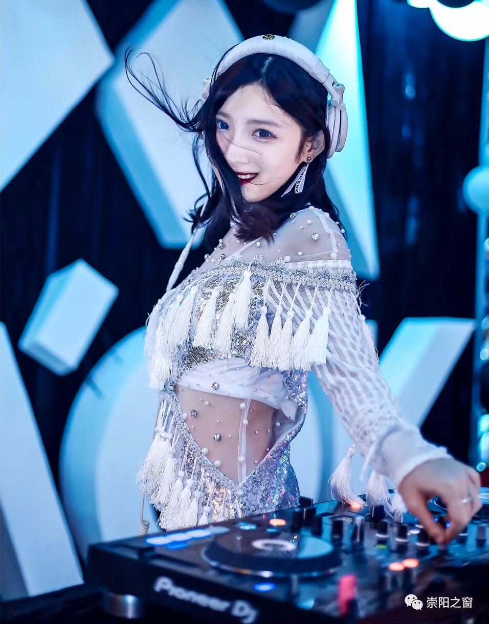 崇阳柃蜜小镇电音节,崇阳县柃蜜小镇最新新闻