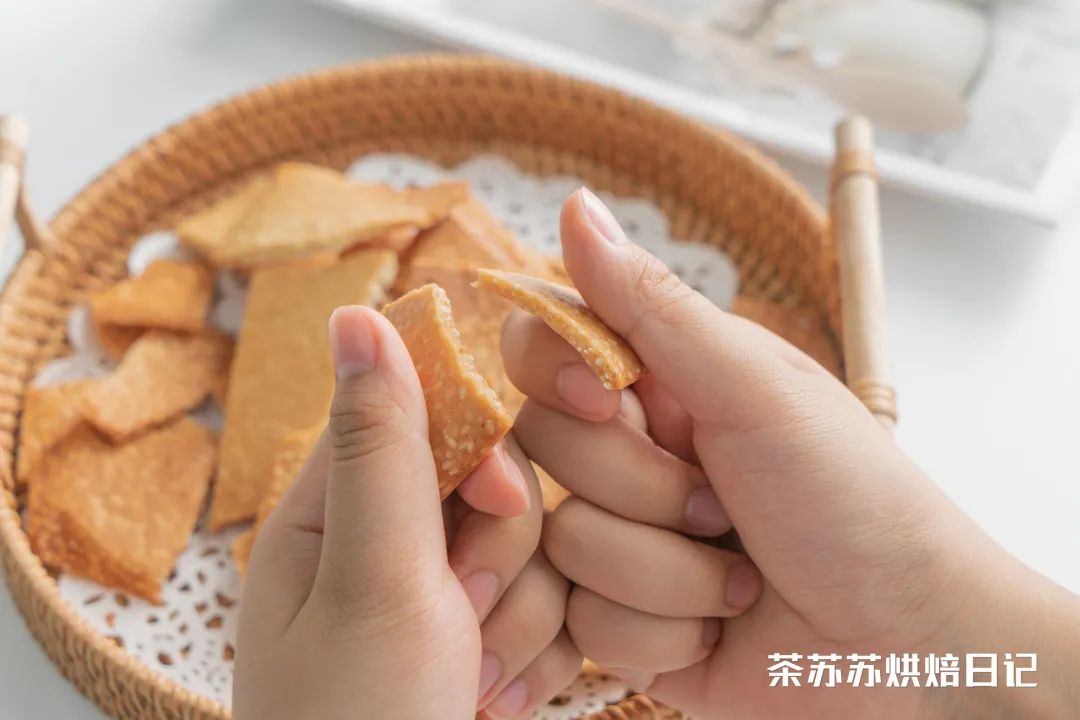 剩下蛋白怎么做糖,剩的蛋白可以做什么烘焙