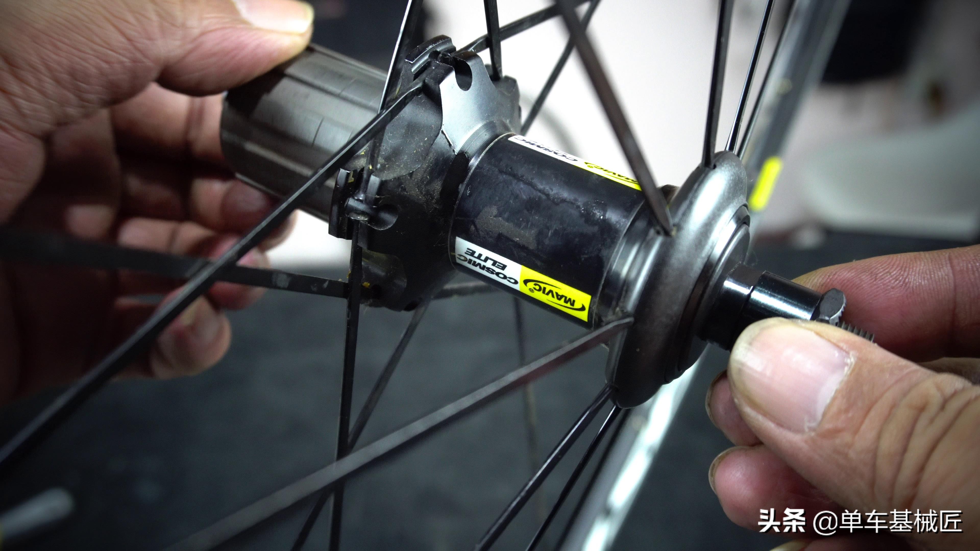 单车基械匠：Mavic轮组花鼓的拆卸，保养，轴承更换三合一教程