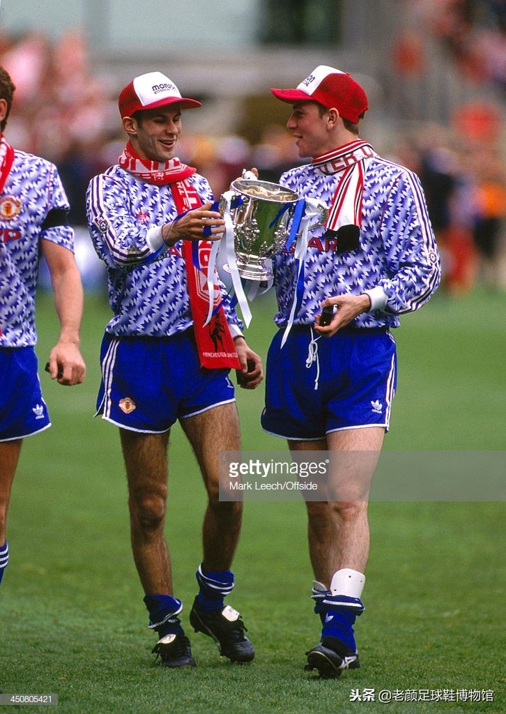 锐步历年足球鞋,历年锐步足球鞋