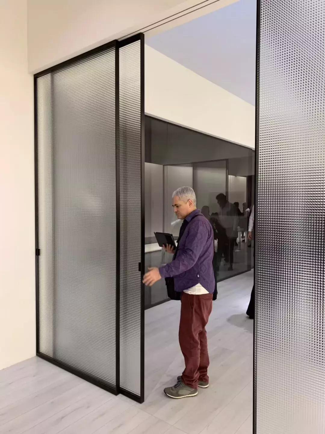 米兰展极简灯,米兰展惊艳的设计