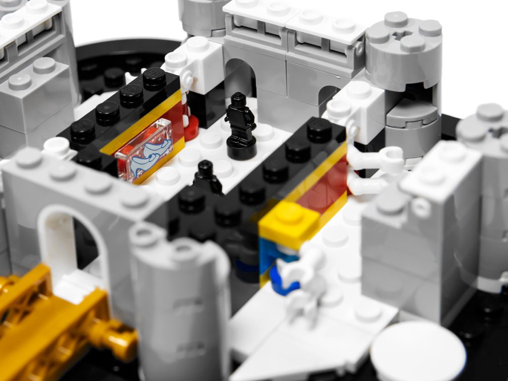 乐高新老款迪士尼城堡,乐高迪士尼100周年城堡展示盒