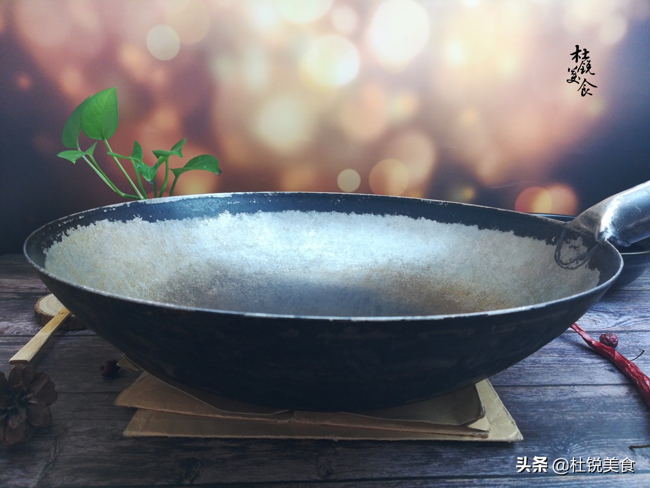 炒肉粘锅怎样才不粘锅,铁锅之前不粘锅现在炒肉粘锅