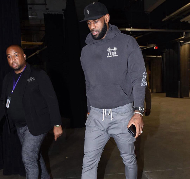 初代价格已破万！RHUDExVans后天发售！上脚抢先看