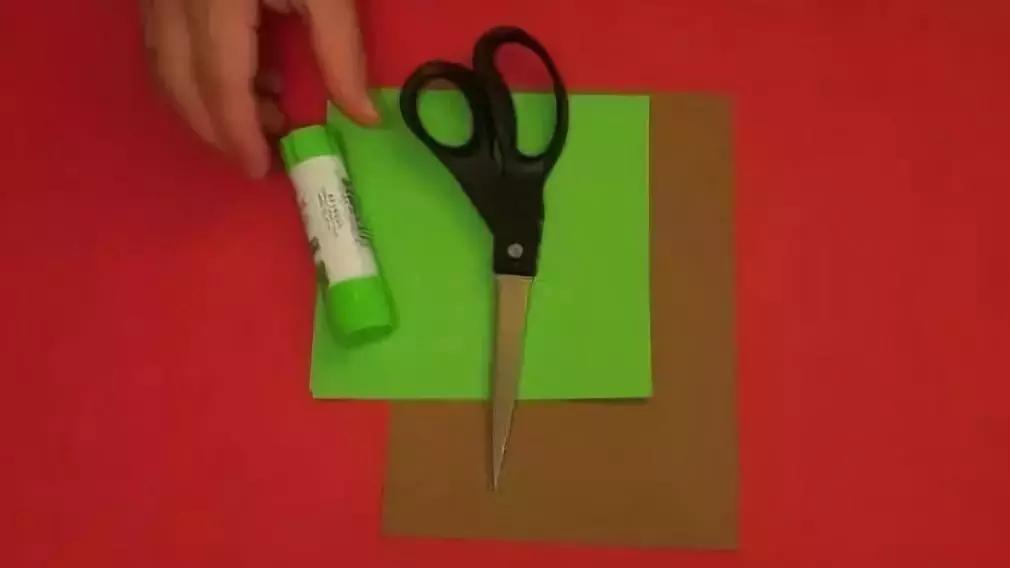 很漂亮的圣诞树怎么弄,漂亮的圣诞树手工