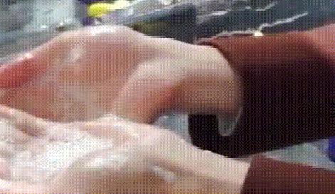 怎么清洗油烟机油污妙招图解,怎么清洗油烟机油污最有效