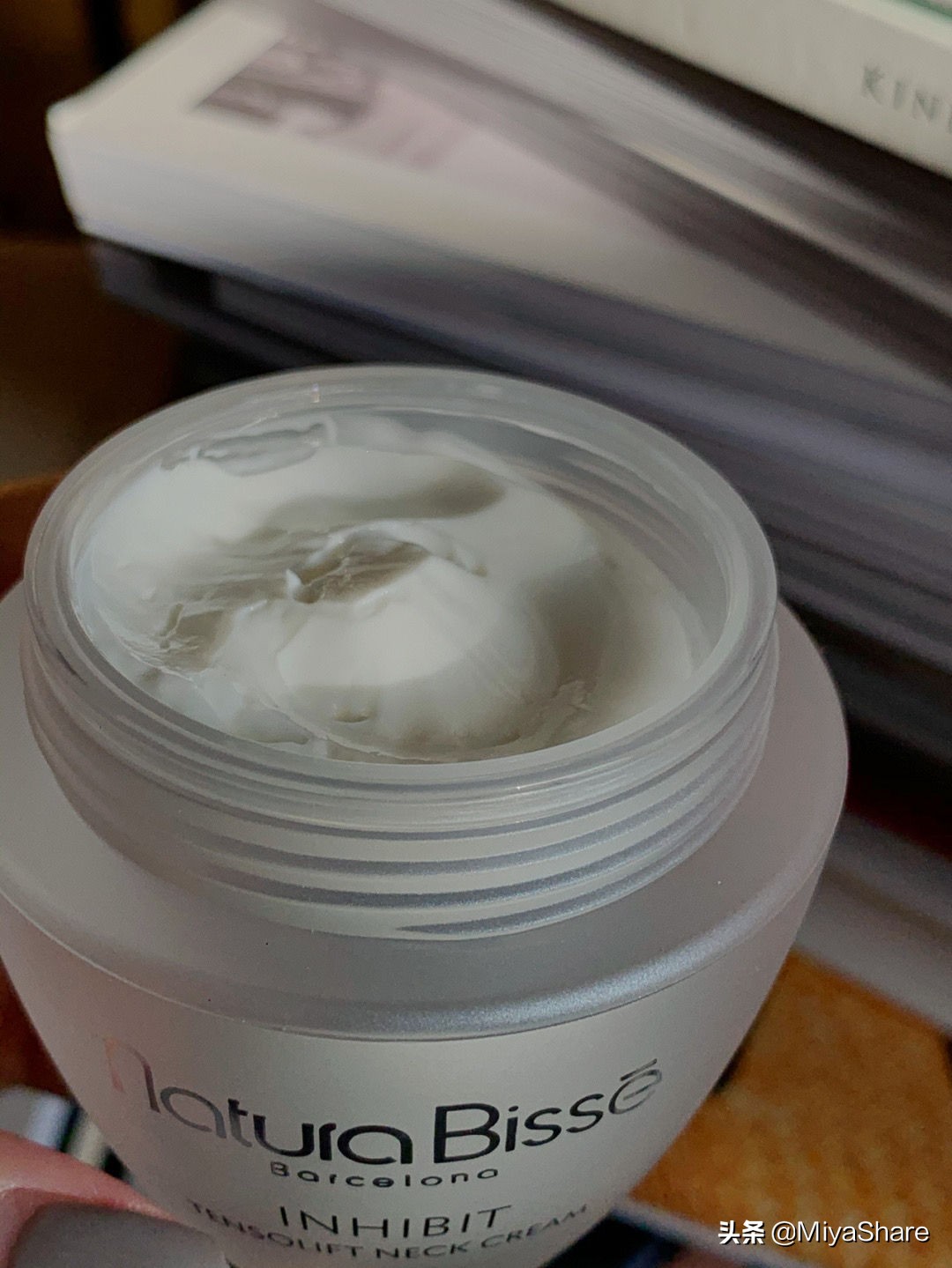 胡兵爱沃驰男士手表,胡兵推荐的眼部产品