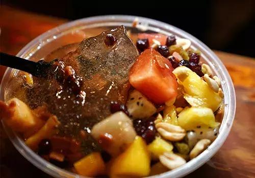 一座让人迷恋的城市,旅游人眼中的乐山