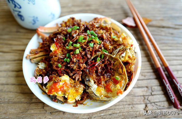 蒜香螃蟹的最简单做法,螃蟹的既简单又好吃的做法