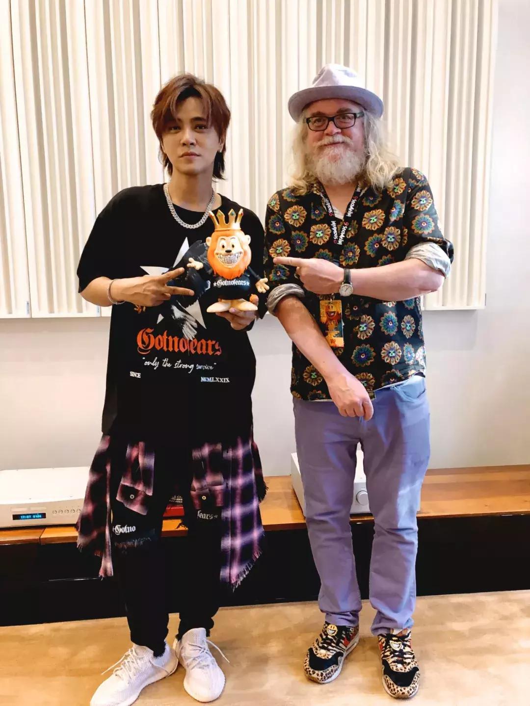 罗志祥参观萧敬腾豪宅,罗志祥家的玩具