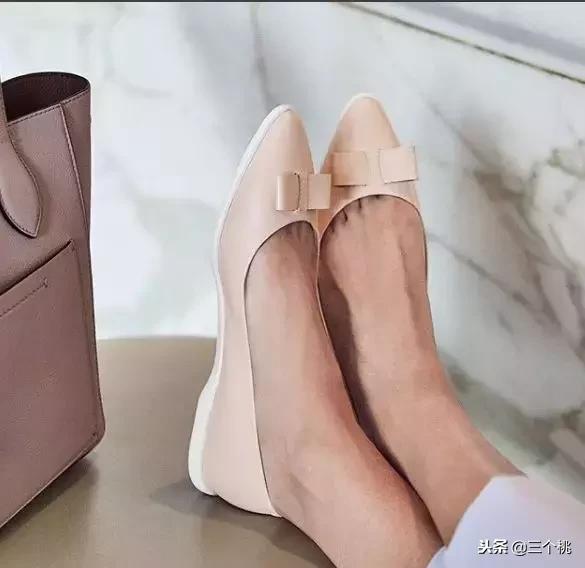 一款让你一穿就喜欢的鞋子,让你一眼就爱上的穿搭