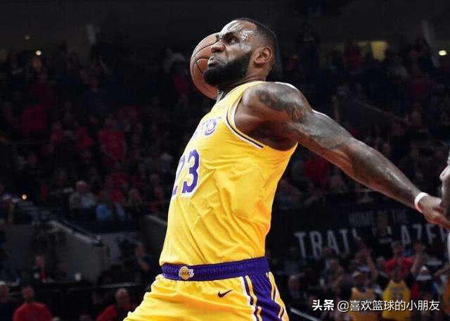 球哥连续崴脚视频,球哥鲍尔连续崴脚