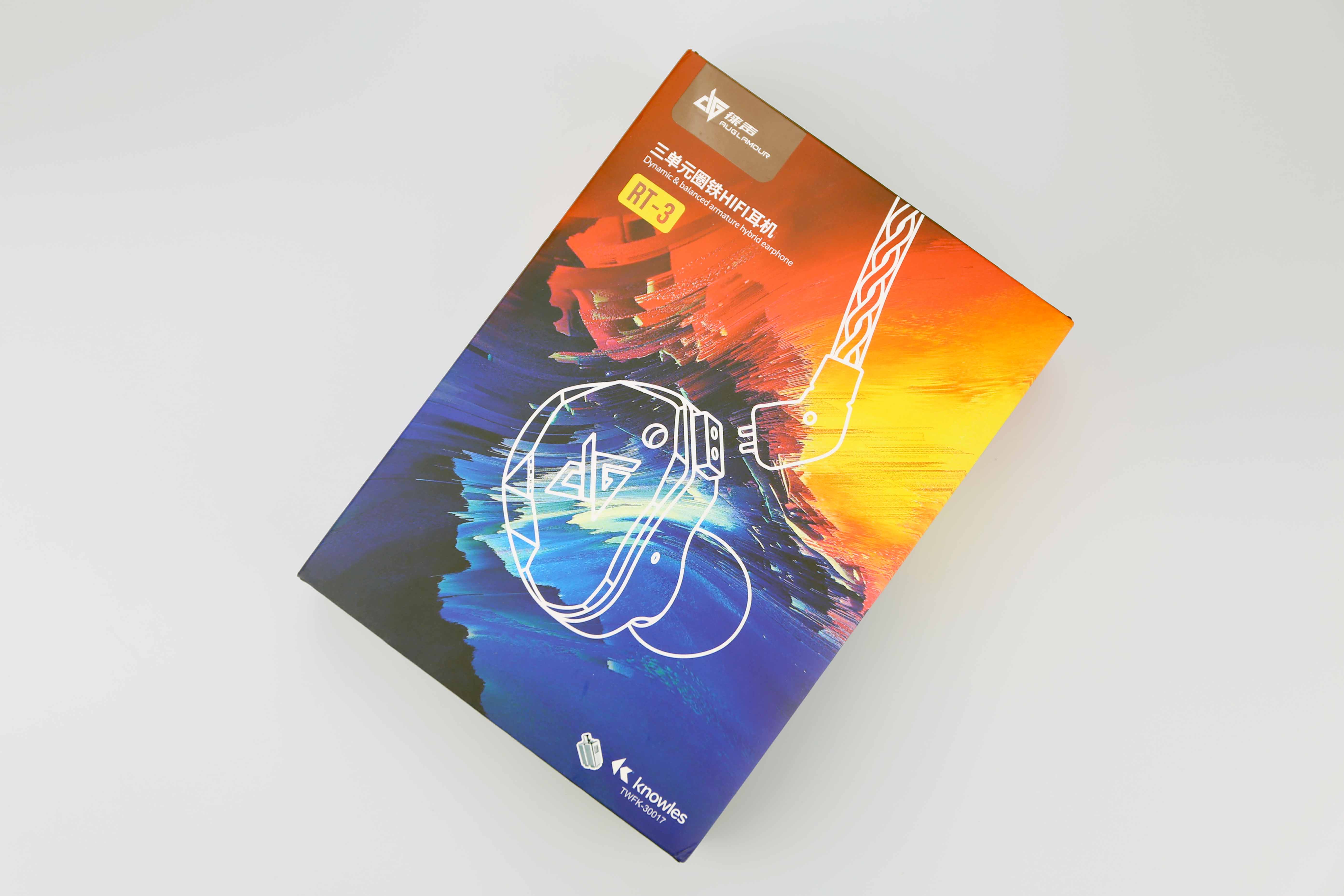 一款外观花里胡哨却敢卖799元的国产耳机，到底硬气在何处？