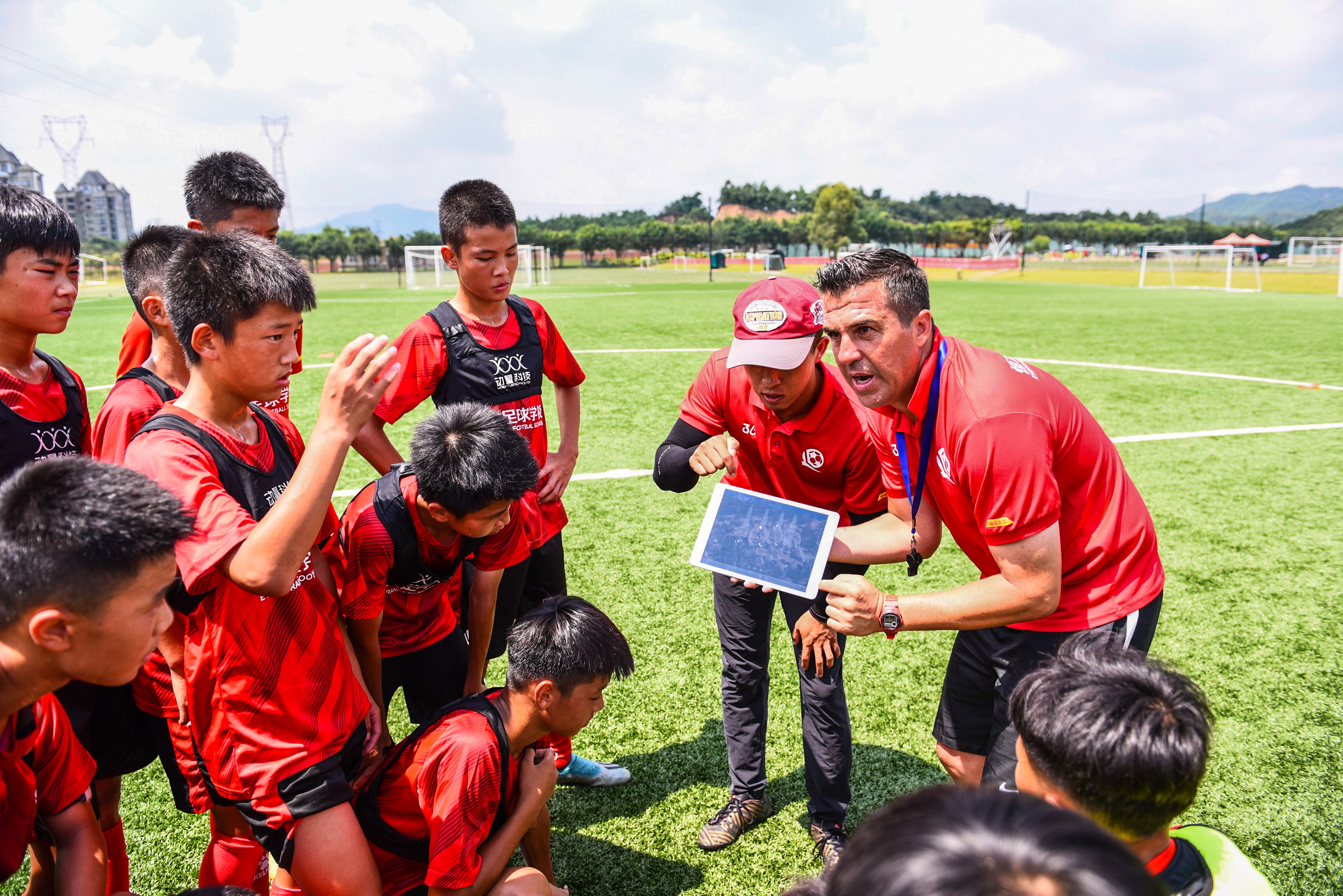 恒大青训的成绩单,广州恒大足球青训费用