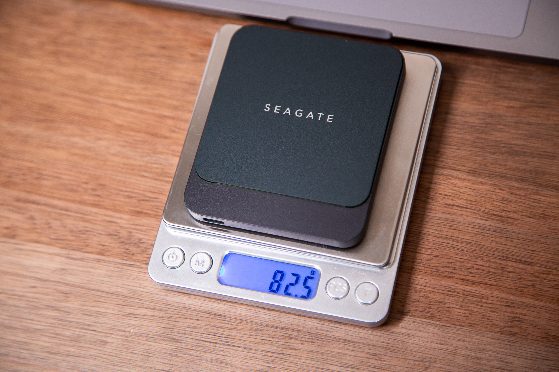 希捷酷鱼飞翼固态硬盘,希捷酷鱼飞翼测评