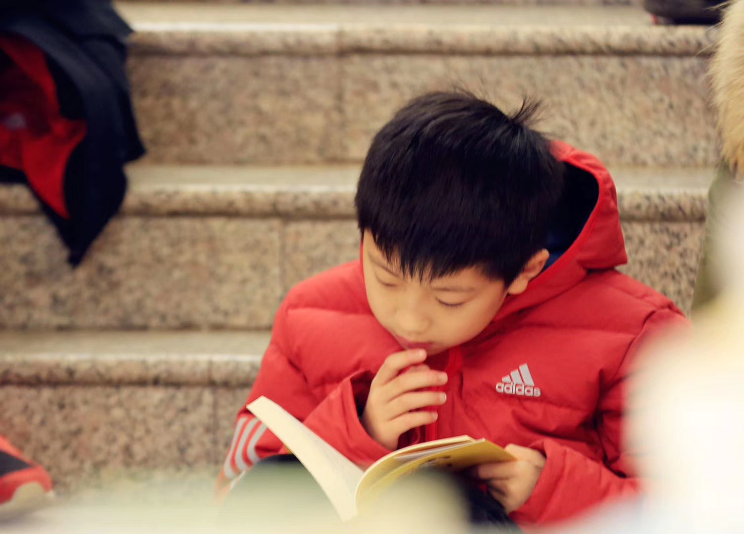 孩子偷钱屡教不改让他抄写什么好,孩子偷钱屡教不改怎么教育