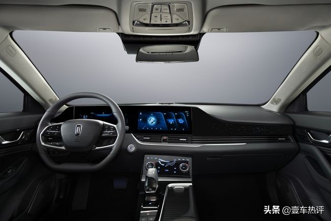 十万左右性价比高的b级轿车,性价比最高国产中型车奔腾b70