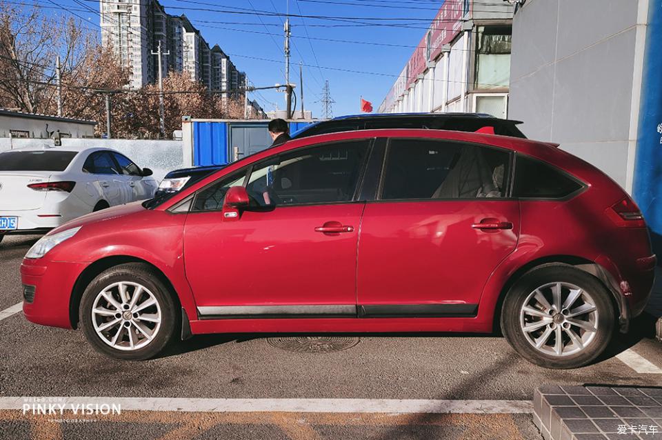 野马mustang宝石红,mustang提车真实评价