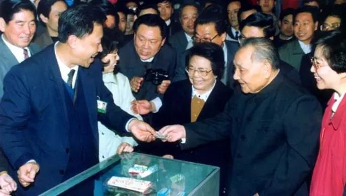 老上海广告语,老上海风情来袭重读南京路