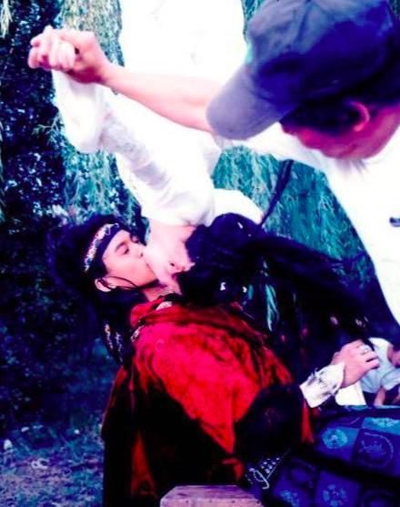 拍个吻戏搞这么多辣眼睛的花招,求求了,放过观众吧