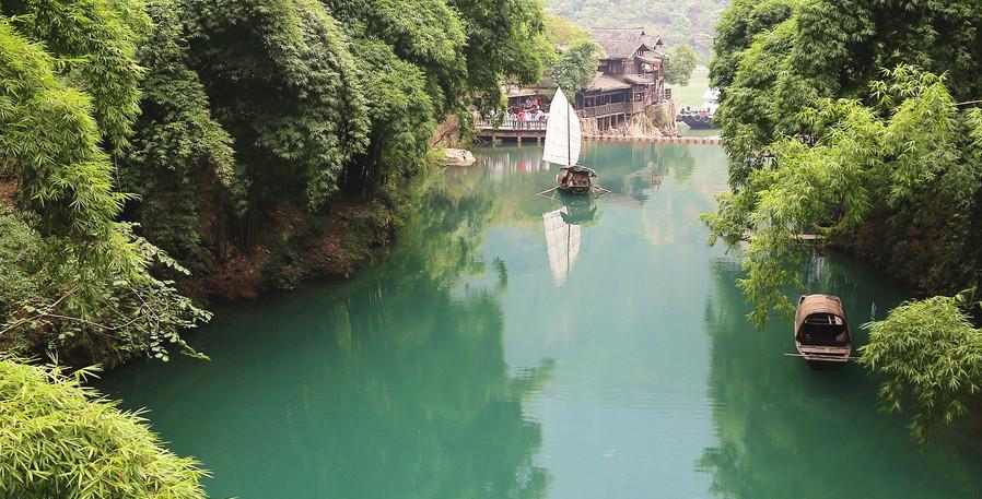 豪华游轮游三峡船票包括哪些内容,宜昌三峡两坝一峡豪华游轮船票