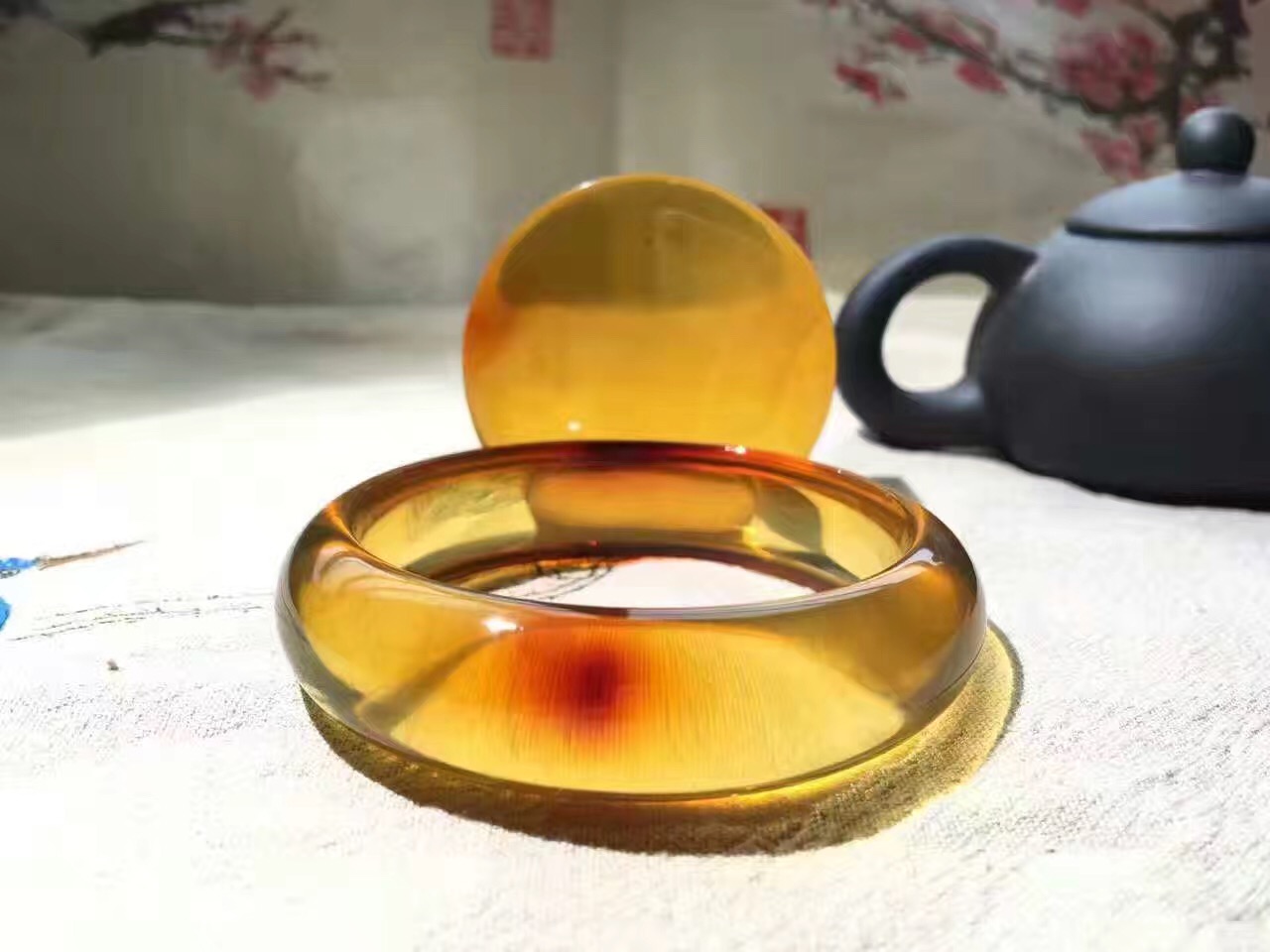 买琥珀假货多吗,琥珀假货