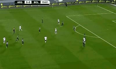 会当凌绝顶，一览众山小：梅西戴帽