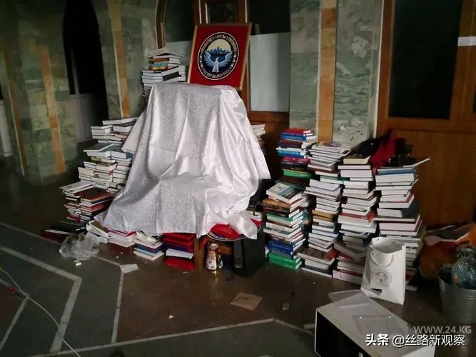 图集｜骚乱过后，这还是象征吉国权力中心的“白宫”吗？