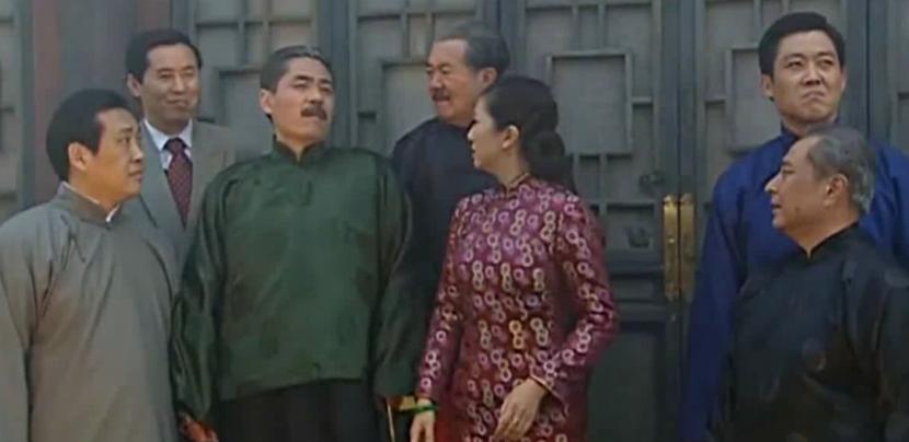 新闻联播片头多少年了,开播40多年新闻联播换片头背景