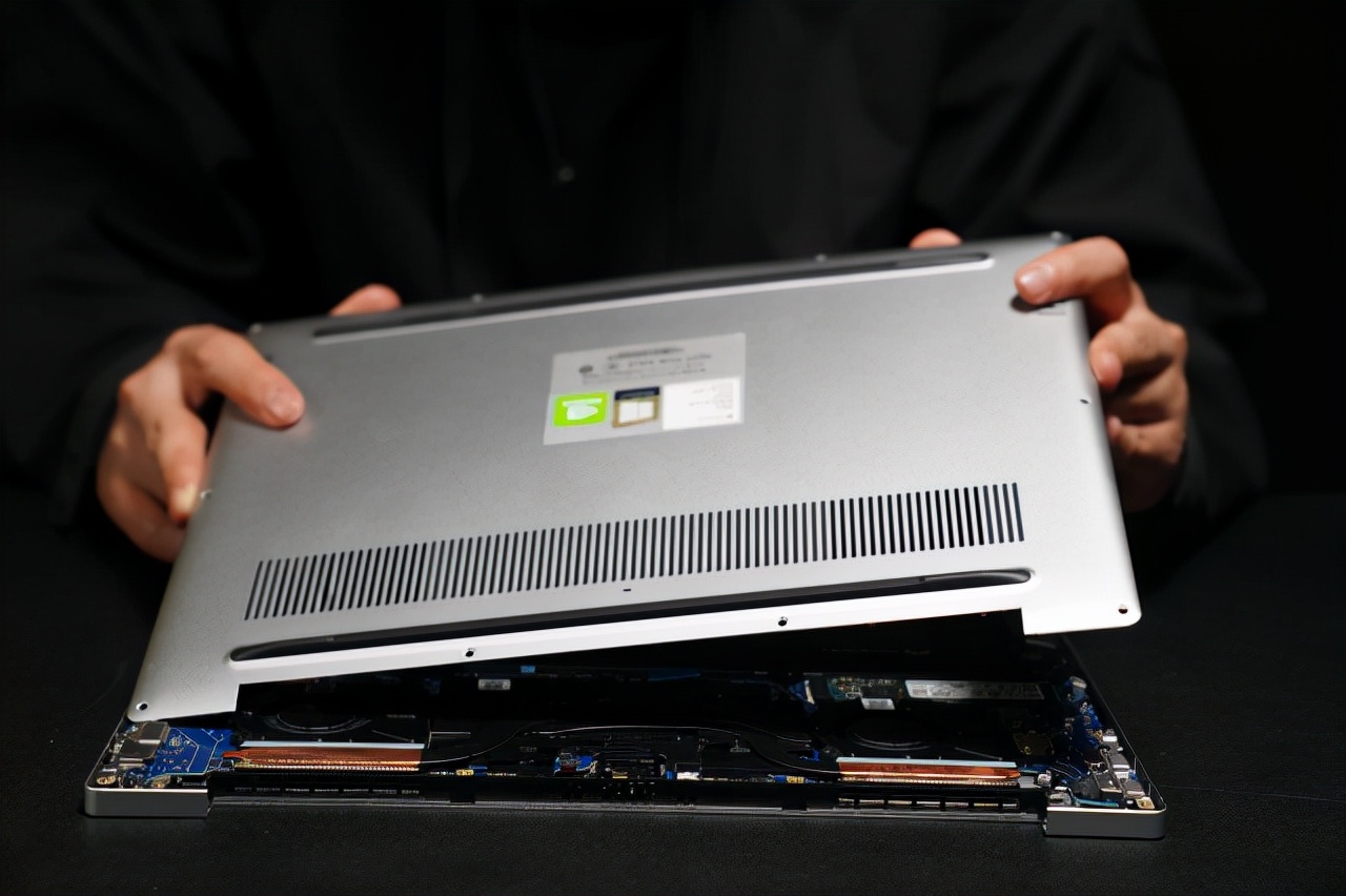 全球第一款真正全面屏手机,改造最强的全面屏手机