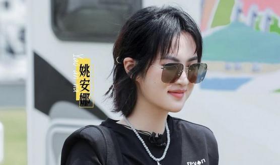 平平无奇餐饮,最近火爆的中餐厅