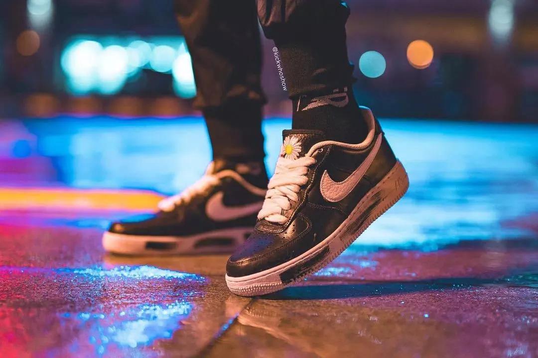 “后球鞋时代”来袭，你会放弃球鞋吗？