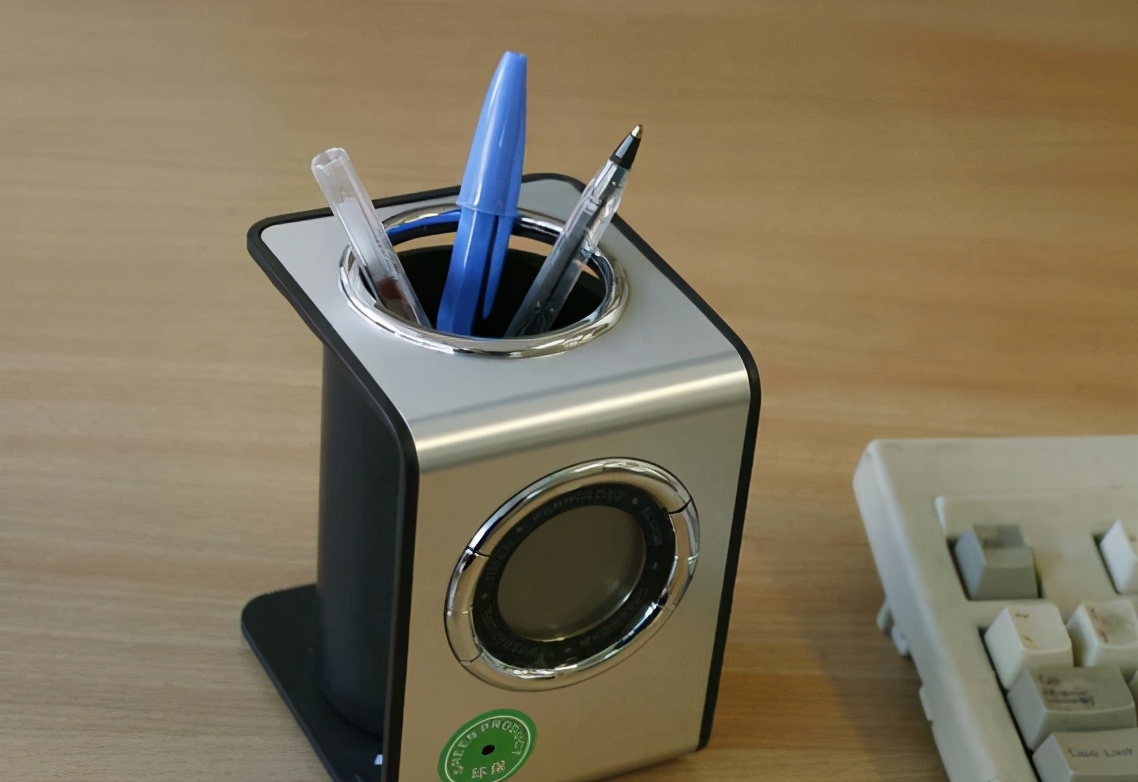 发现针孔摄像头真实事件,发现针孔摄像头真实案例