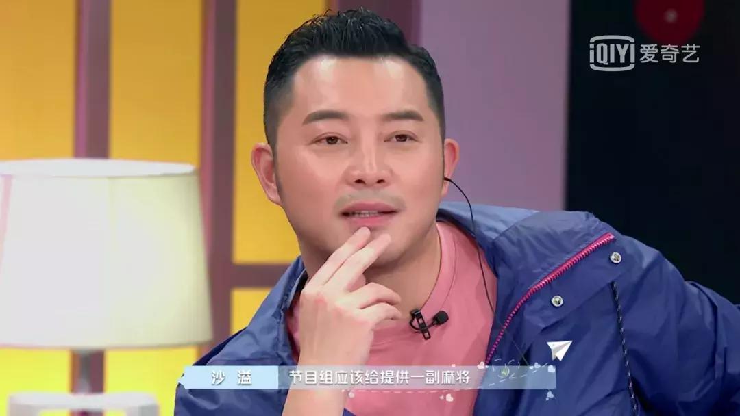 沙溢长在全组笑点上的男人,沙溢一个长在笑点上的男人