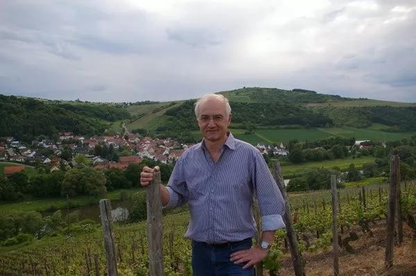 世界顶级葡萄酿酒大师,中国第一位葡萄酒品酒师大师