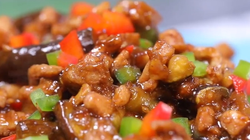 这锅绝了!没放一滴油,喷香诱人还不粘,秒杀饭馆招牌,全家人吃到连渣都不剩