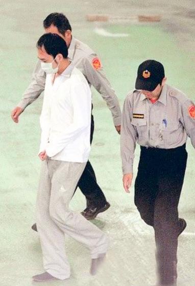 李宗瑞的老爹李岳苍，荒唐情史一点不比儿子差