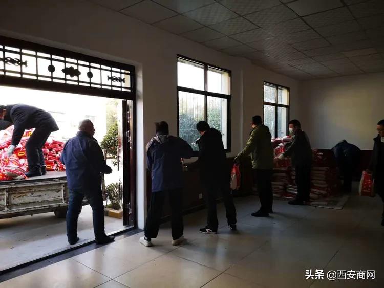 爱心捐赠暖人心防控疫情有温情,驾校爱心捐赠众志成城抗击疫情