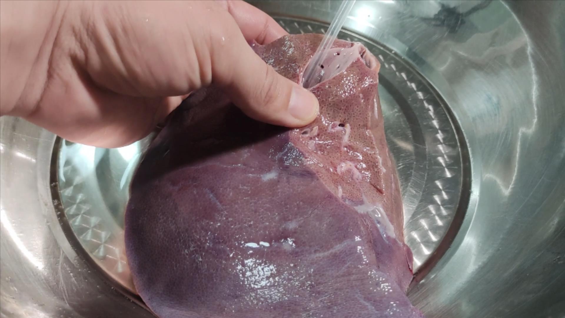 猪肝怎样去除毒素,猪肝怎么样去除腥味又滑嫩