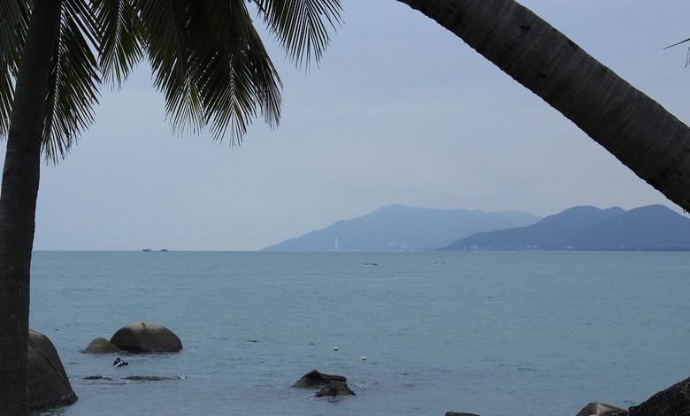 广州自驾去三亚旅游攻略,三亚自驾去新疆旅游攻略