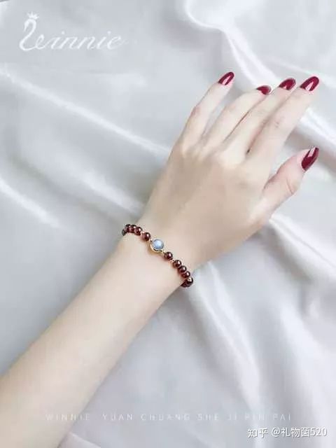 闺蜜过生日该给她做个什么礼物呢,闺蜜过生日送什么礼物最好小学生