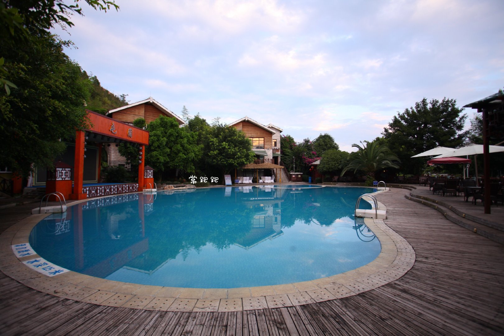 黄果树瀑布桃花源,贵州安顺黄果树瀑布特色