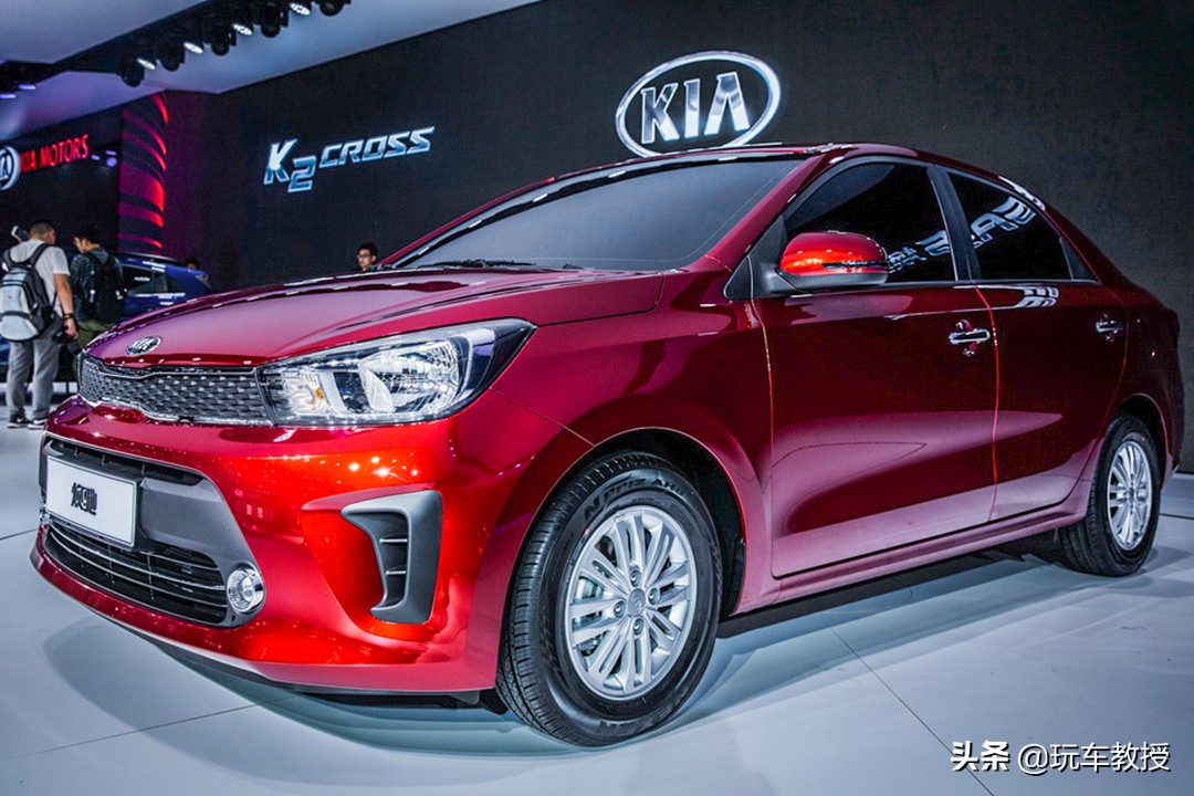 年轻人的选择紧凑级时尚轿车推荐,预算10-15万选这三款轿车准没错