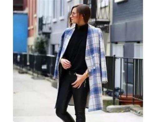 不同颜色的大衣穿法,灰色呢子大衣里面穿什么颜色好看