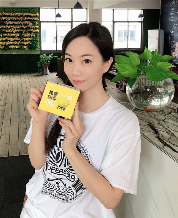 强强联手！汉鼎皇酷冒携手网红月饼酥大花带货直播台式月饼